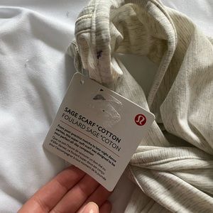 Lulu lemon wrap scarf